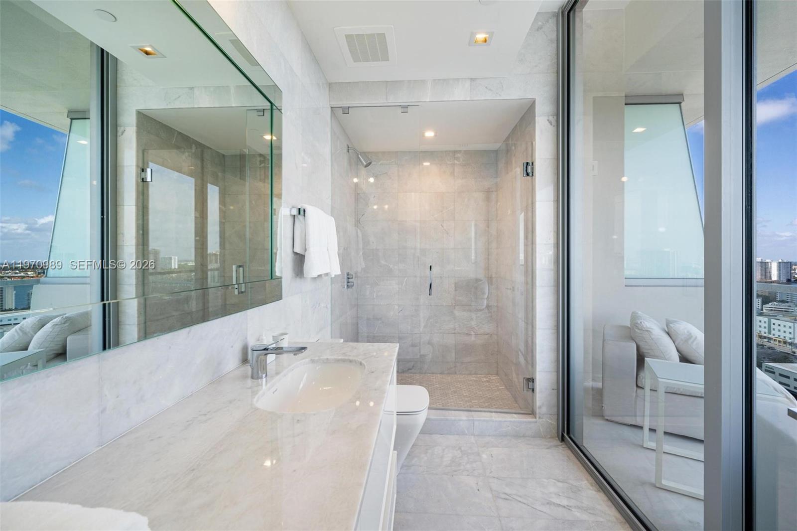 2003 3 / 5 2589 sq. ft. $ 2026-02-24 0 Photo