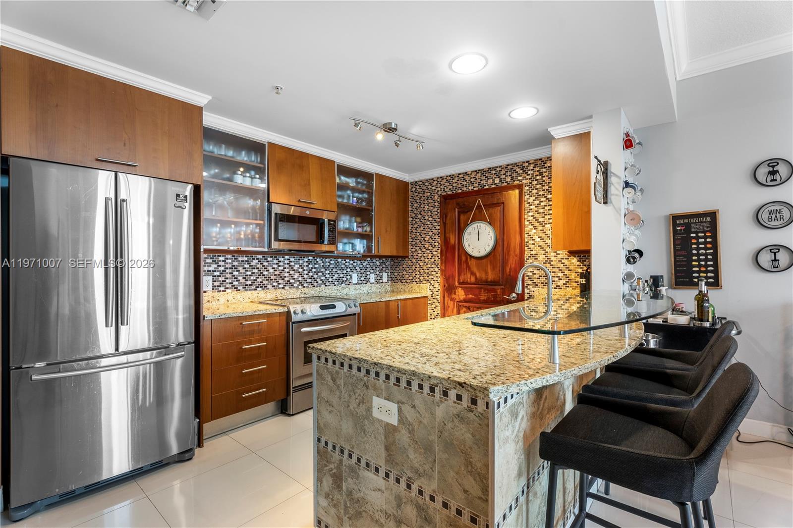 Photo of 1945 Ocean Dr  #2209, Hallandale Beach, Florida, 33009 - 