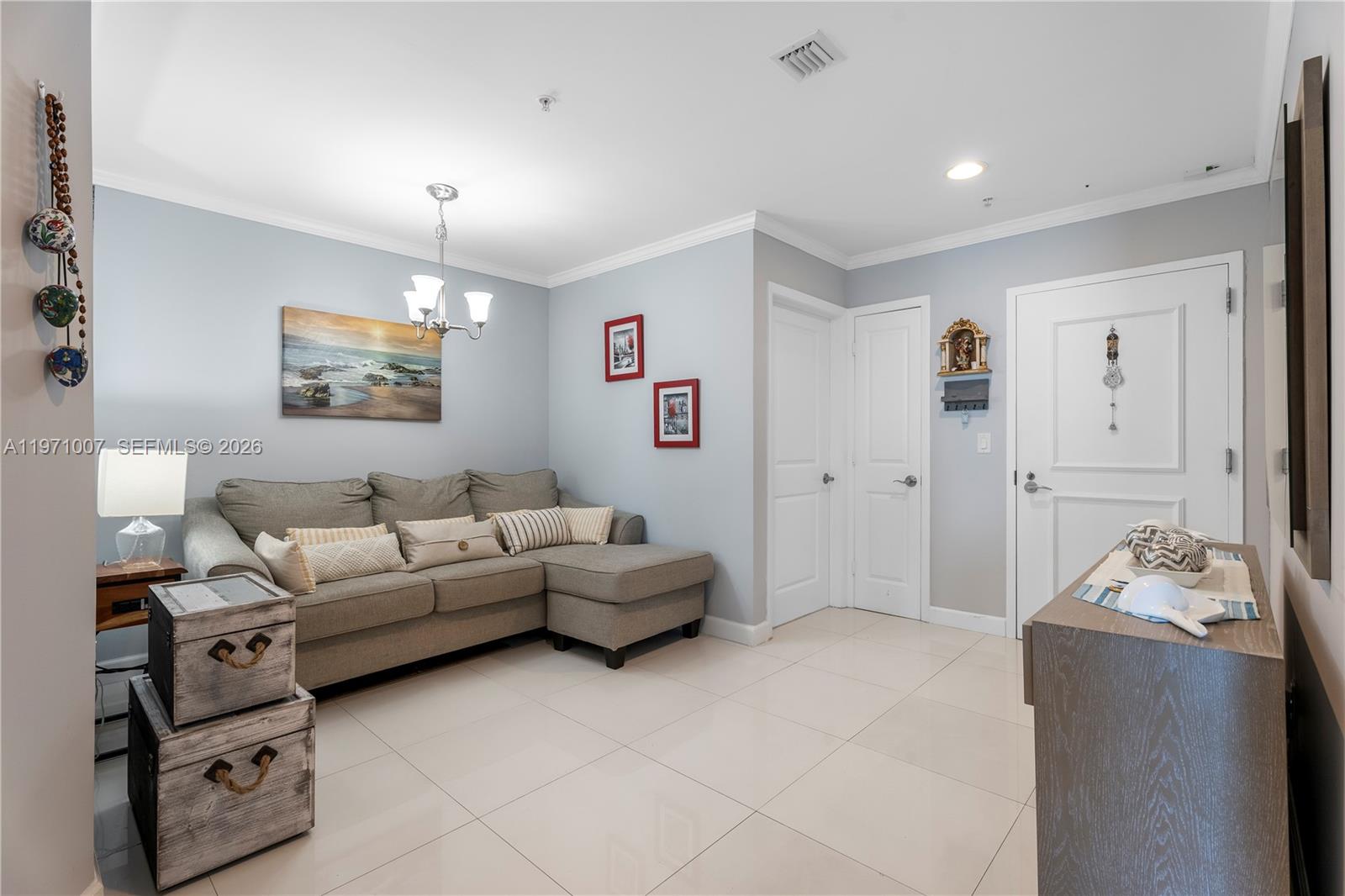 Photo of 1945 Ocean Dr  #2209, Hallandale Beach, Florida, 33009 - 