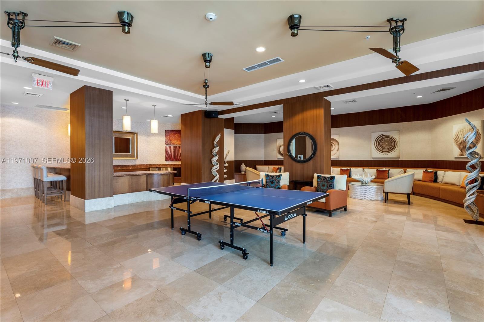 Photo of 1945 Ocean Dr  #2209, Hallandale Beach, Florida, 33009 - 