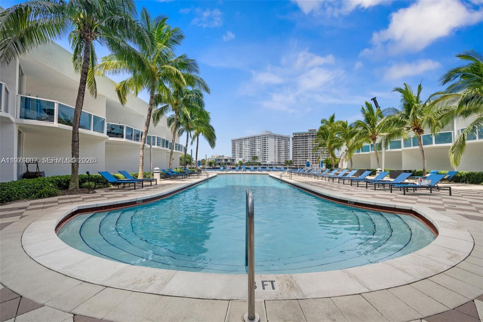 Photo of 1945 Ocean Dr  #2209, Hallandale Beach, Florida, 33009 - 