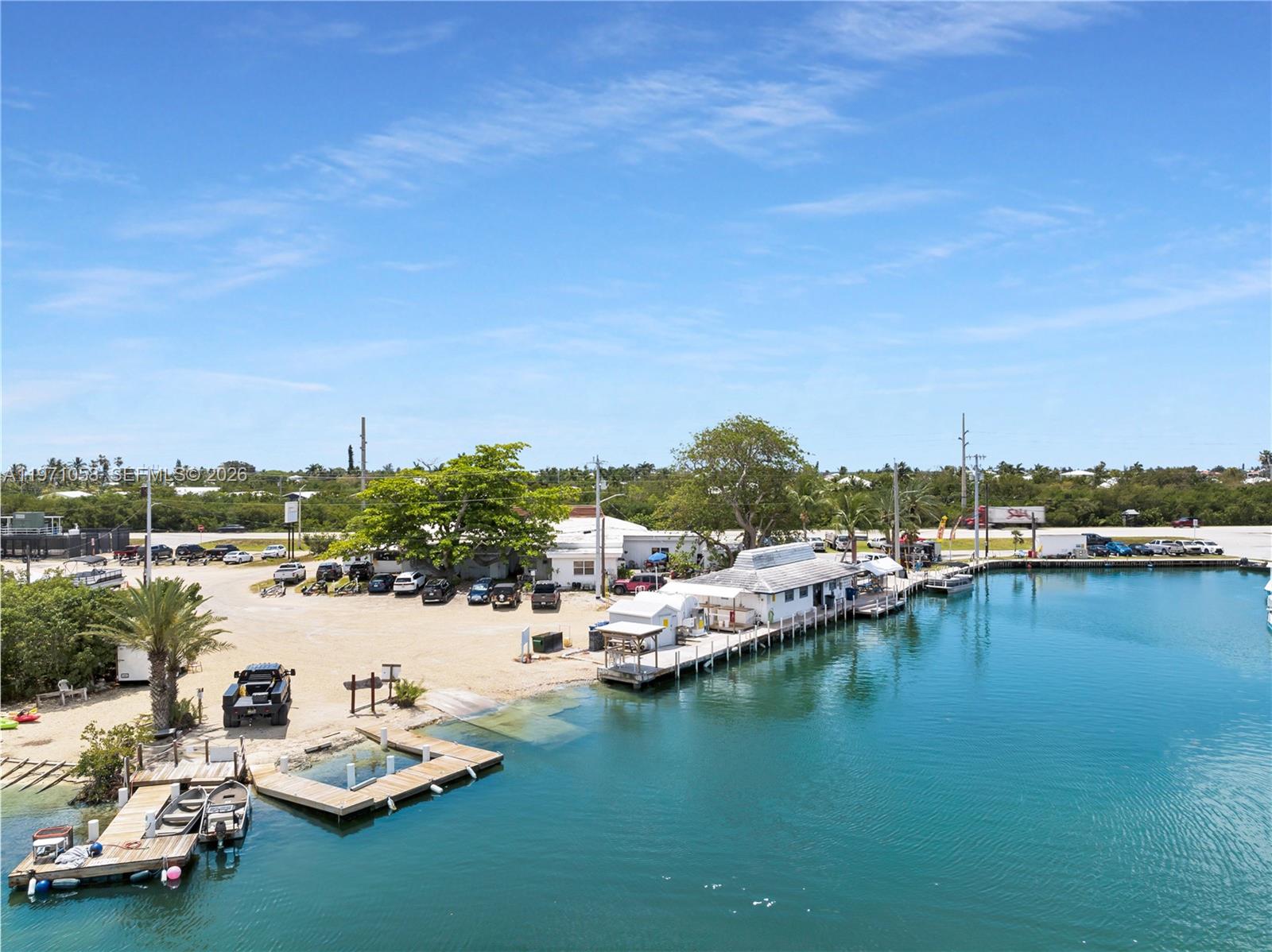   /   sq. ft. $ 2026-02-24 0 foto