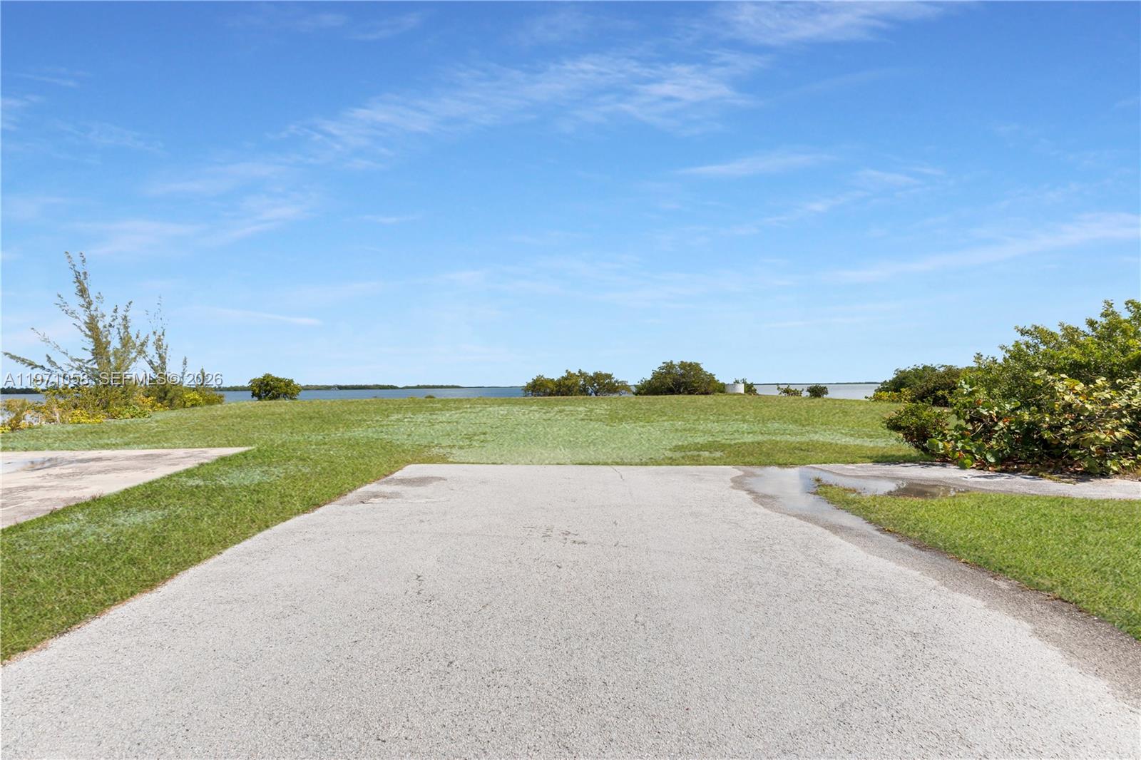   /   sq. ft. $ 2026-02-24 0 foto