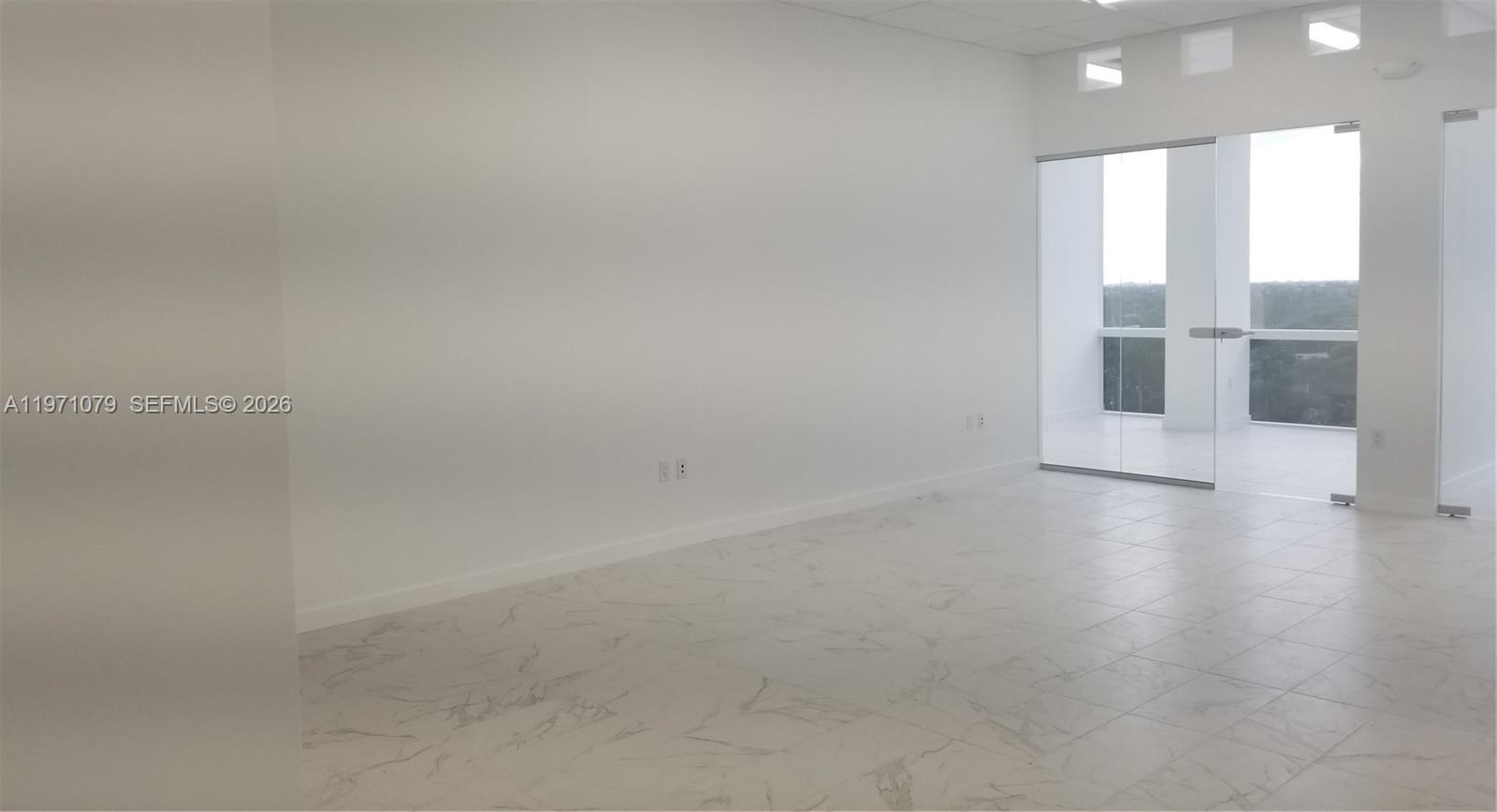   /   sq. ft. $ 2026-02-24 0 foto