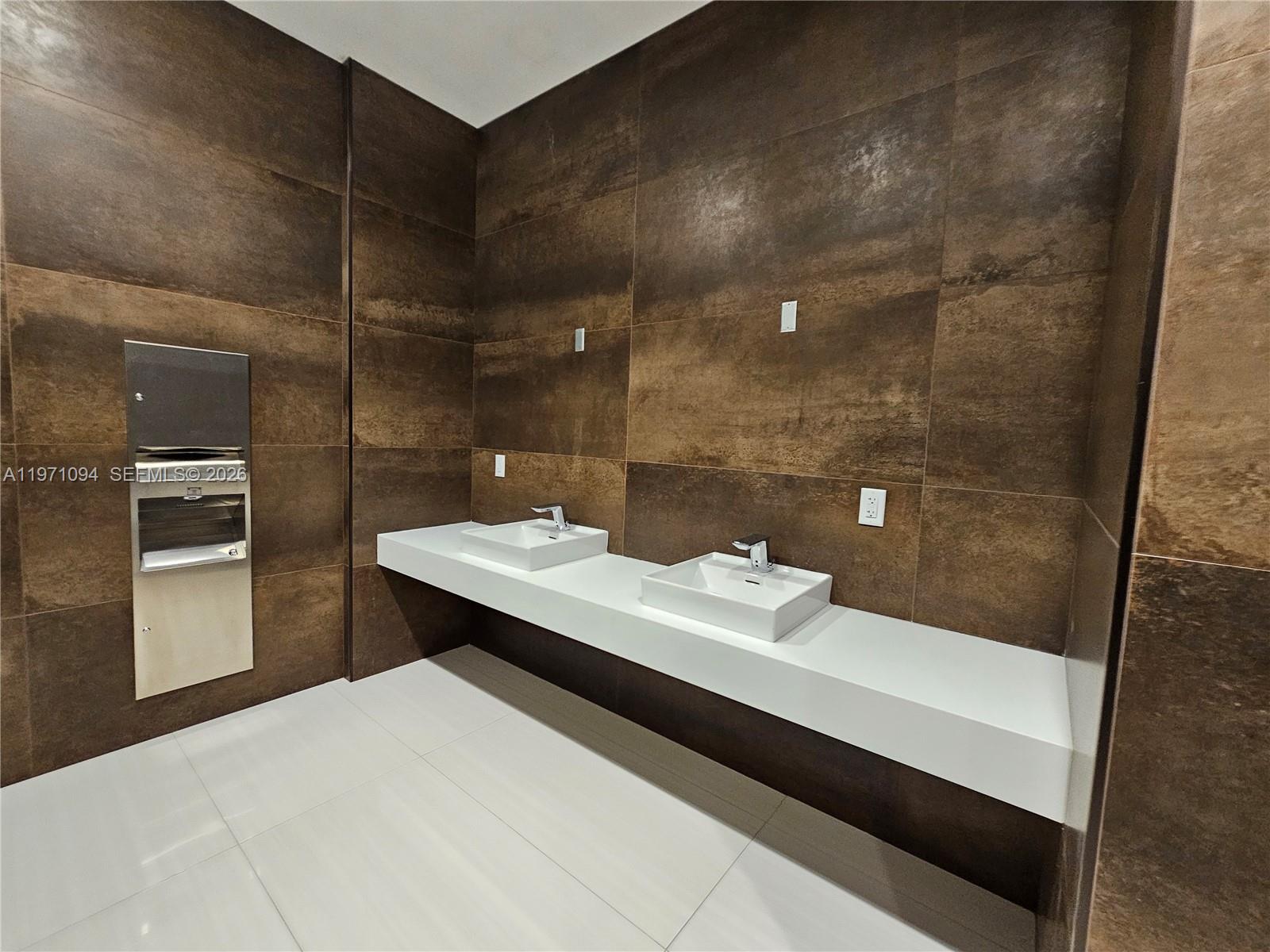 4-205  /   кв.футов $ 2026-02-24 0 Фото