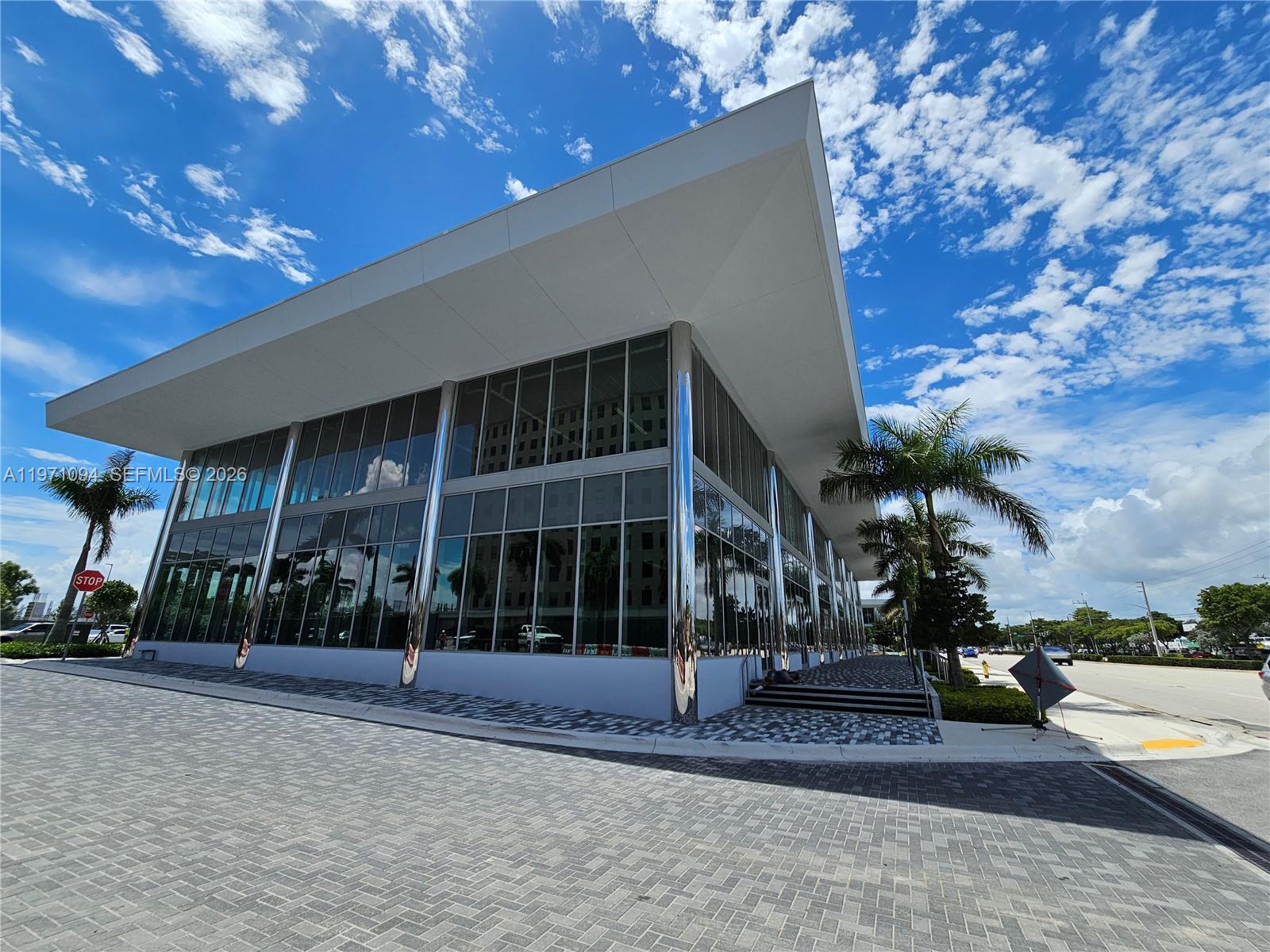 4-205  /   кв.футов $ 2026-02-24 0 Фото