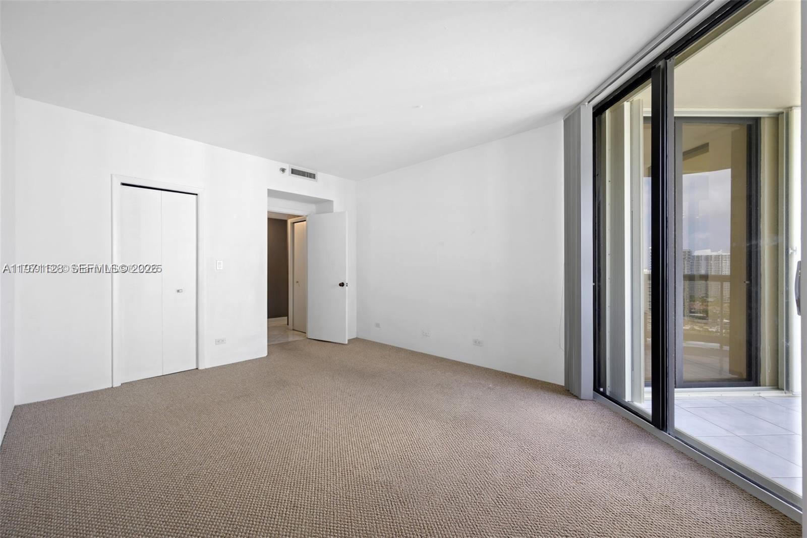 Photo of 20191 Country Club Dr  #2603, Aventura, Florida, 33180 - 