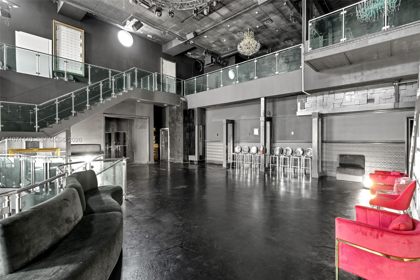   /   sq. ft. $ 2026-02-24 0 foto