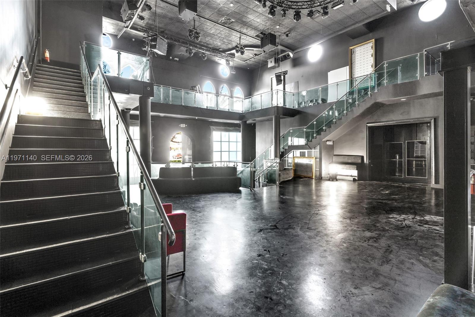   /   sq. ft. $ 2026-02-24 0 foto