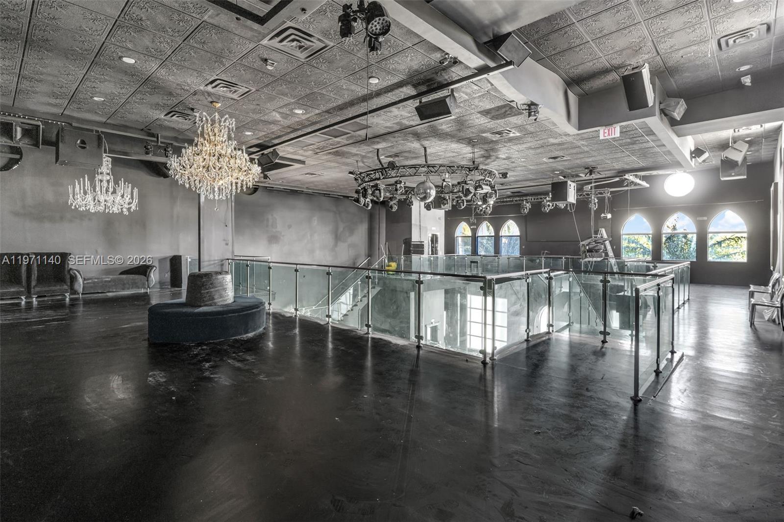   /   sq. ft. $ 2026-02-24 0 foto