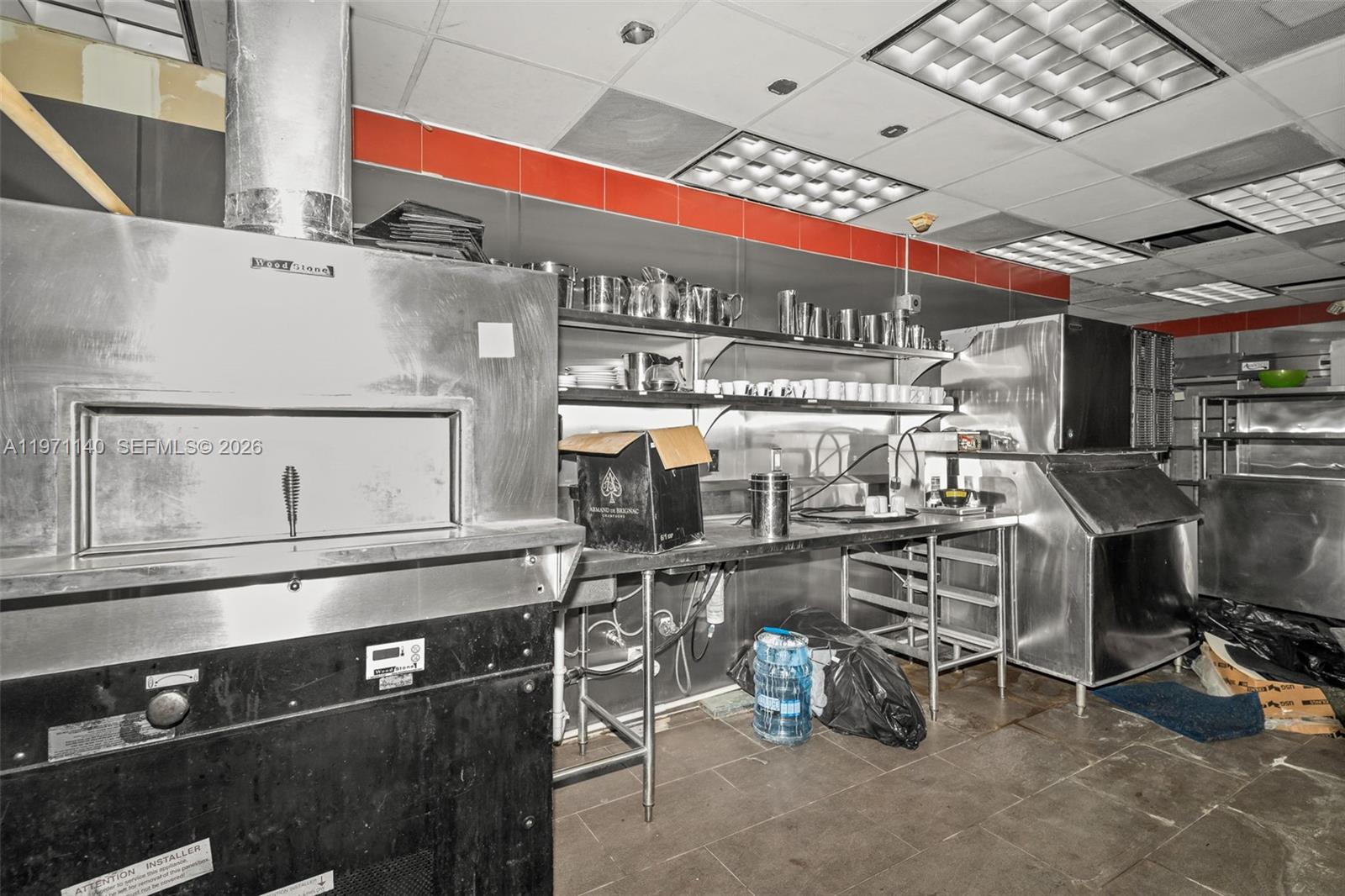   /   sq. ft. $ 2026-02-24 0 foto