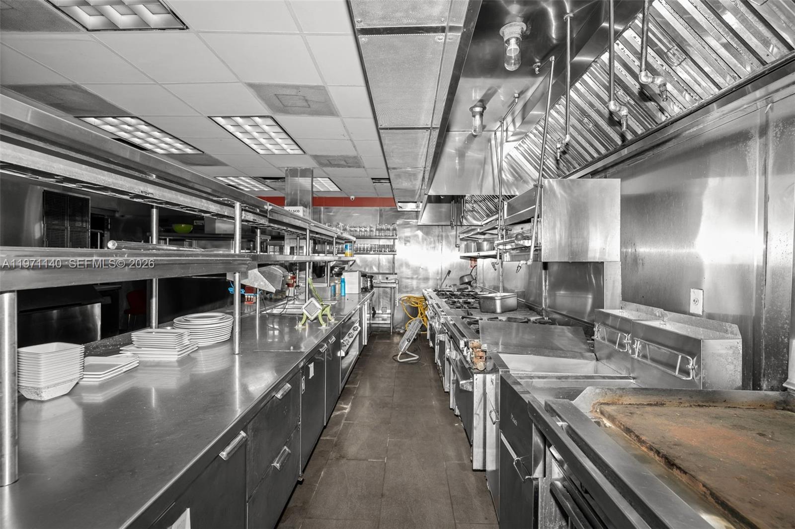   /   sq. ft. $ 2026-02-24 0 foto