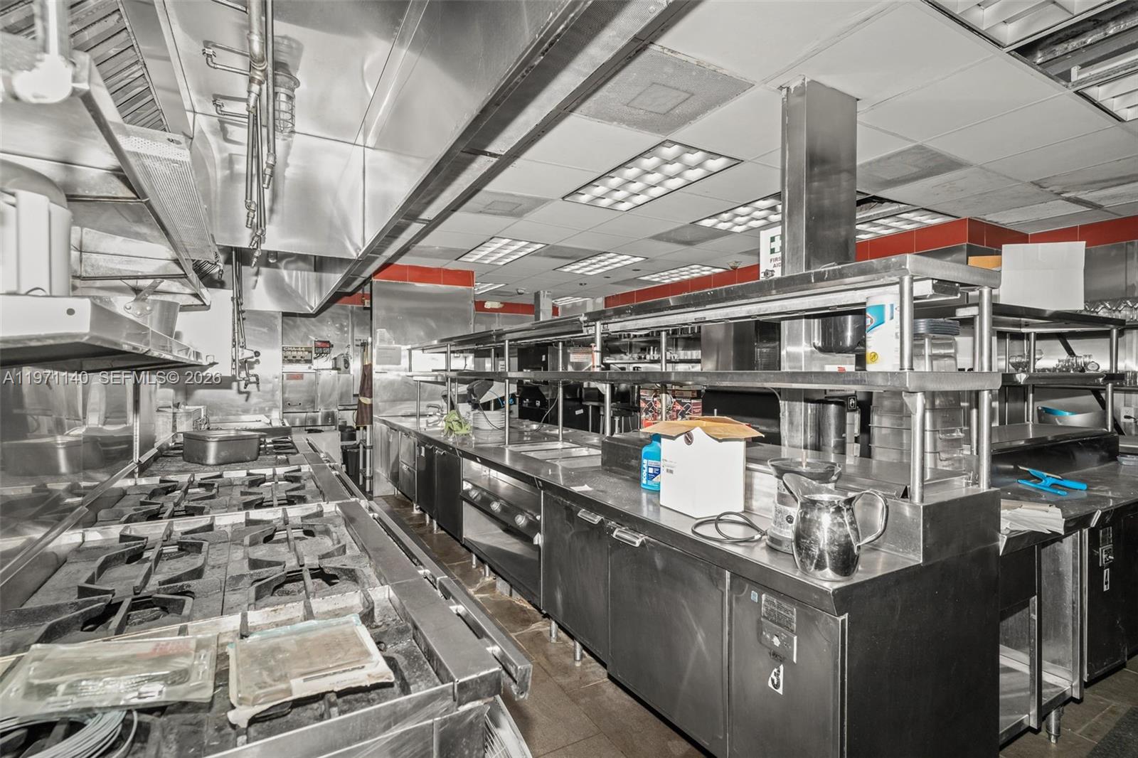   /   sq. ft. $ 2026-02-24 0 foto