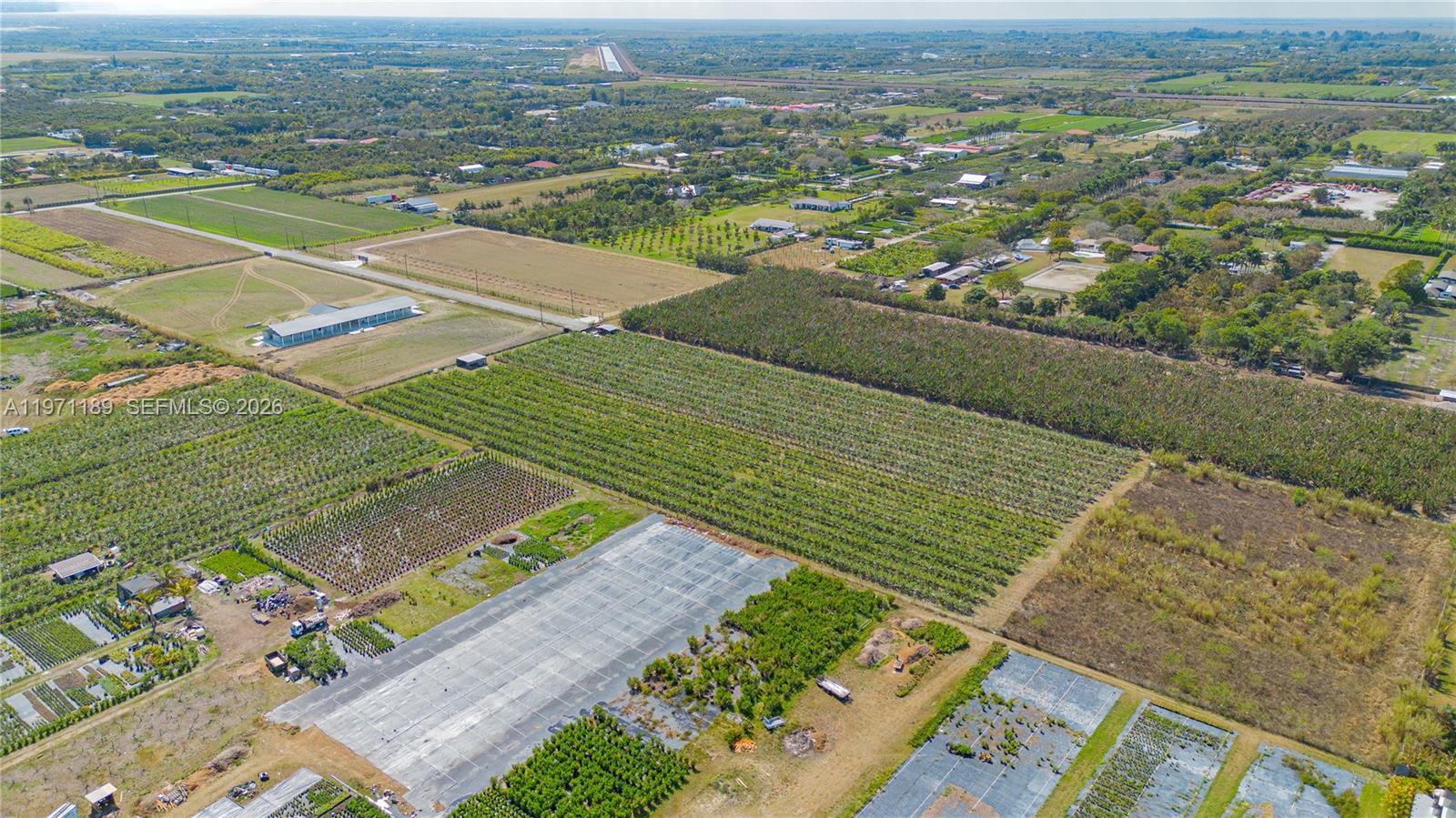   /   sq. ft. $ 2026-02-24 0 foto