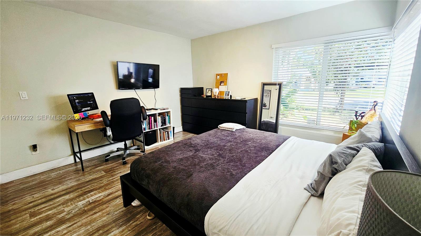   /  2860 кв.футов $ 2026-02-24 0 Фото