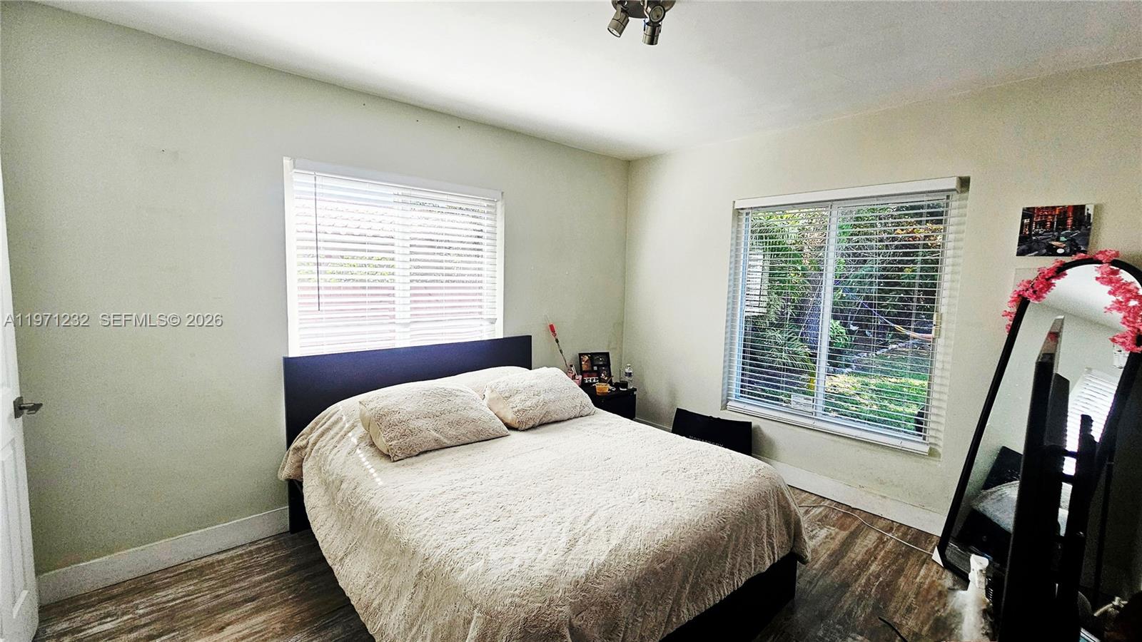   /  2860 кв.футов $ 2026-02-24 0 Фото