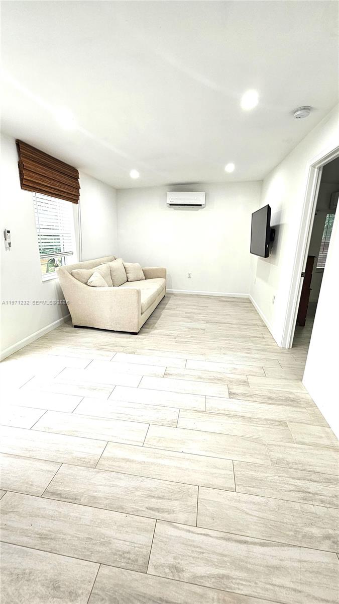   /  2860 кв.футов $ 2026-02-24 0 Фото