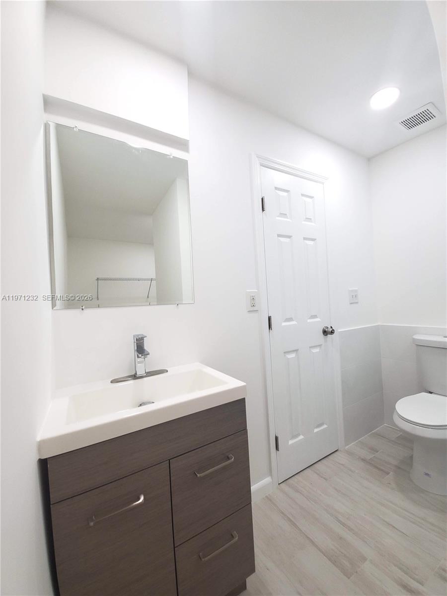   /  2860 кв.футов $ 2026-02-24 0 Фото