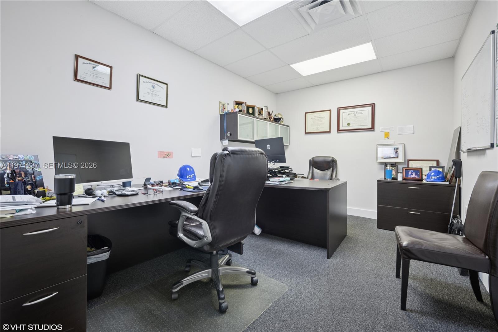   /   кв.футов $ 2026-02-24 0 Фото