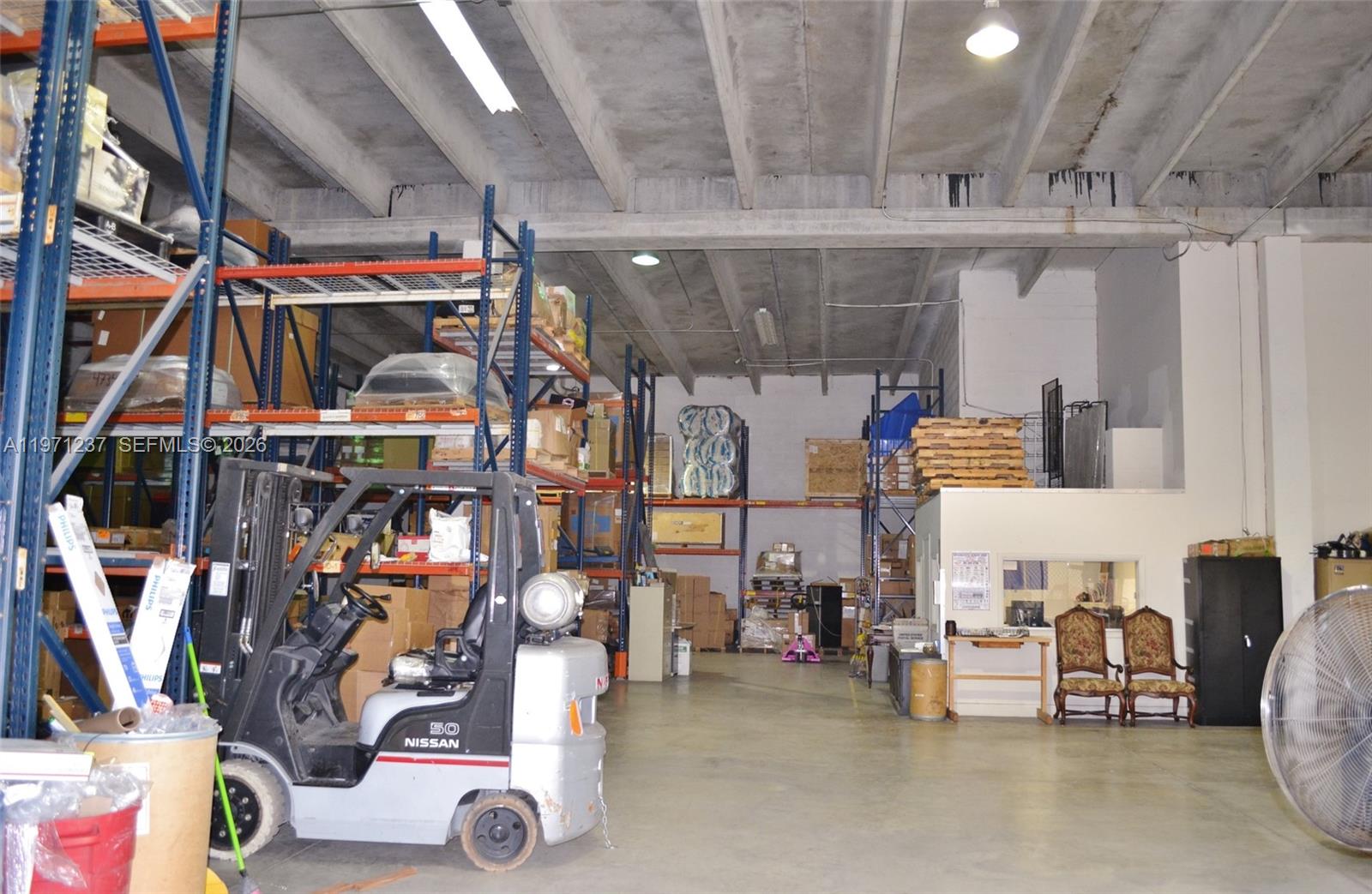   /   кв.футов $ 2026-02-24 0 Фото