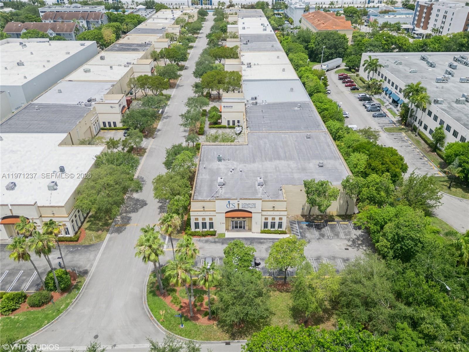   /   кв.футов $ 2026-02-24 0 Фото