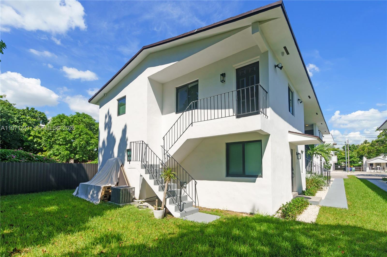   /  4902 кв.футов $ 2026-02-24 0 Фото