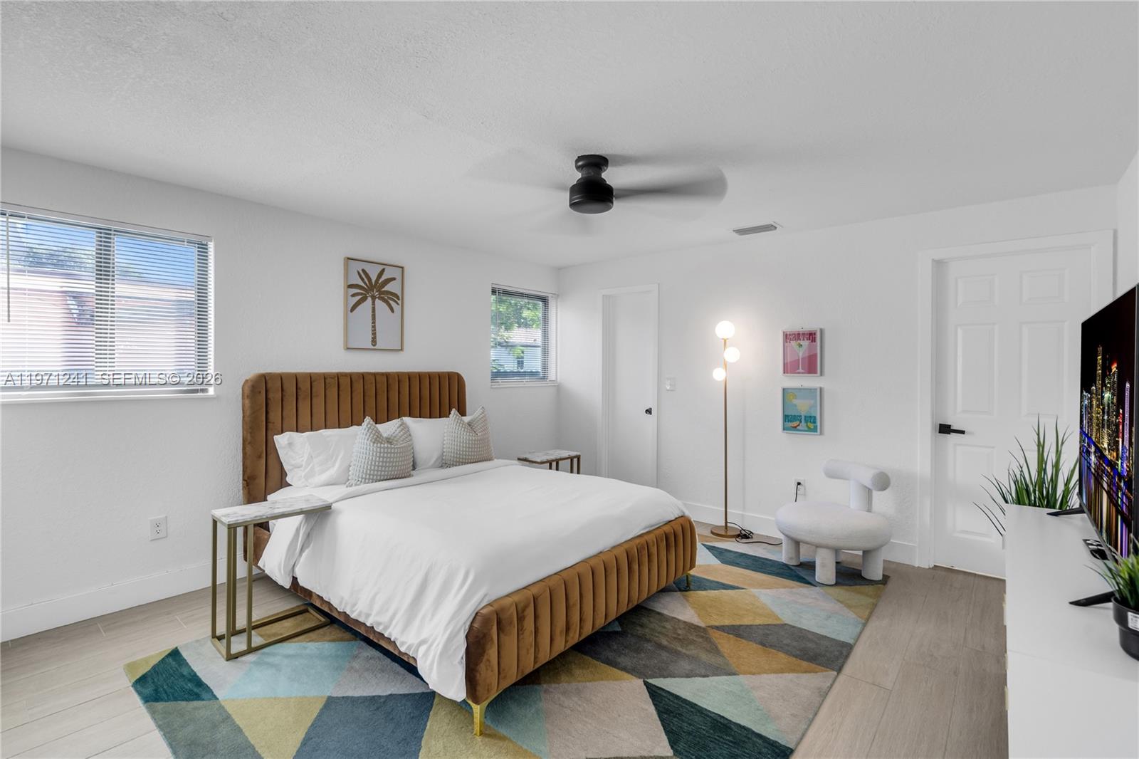   /  4902 кв.футов $ 2026-02-24 0 Фото