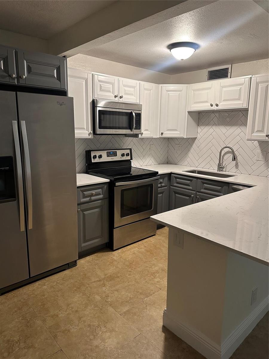   / 0 794 sq. ft. $ 2026-05-22 0 foto