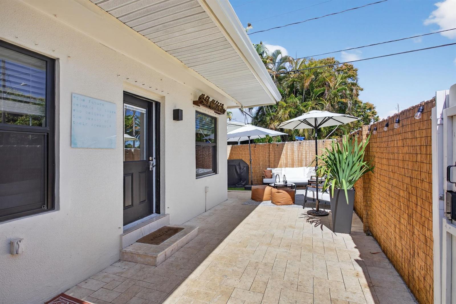   / 0 794 sq. ft. $ 2026-05-22 0 foto