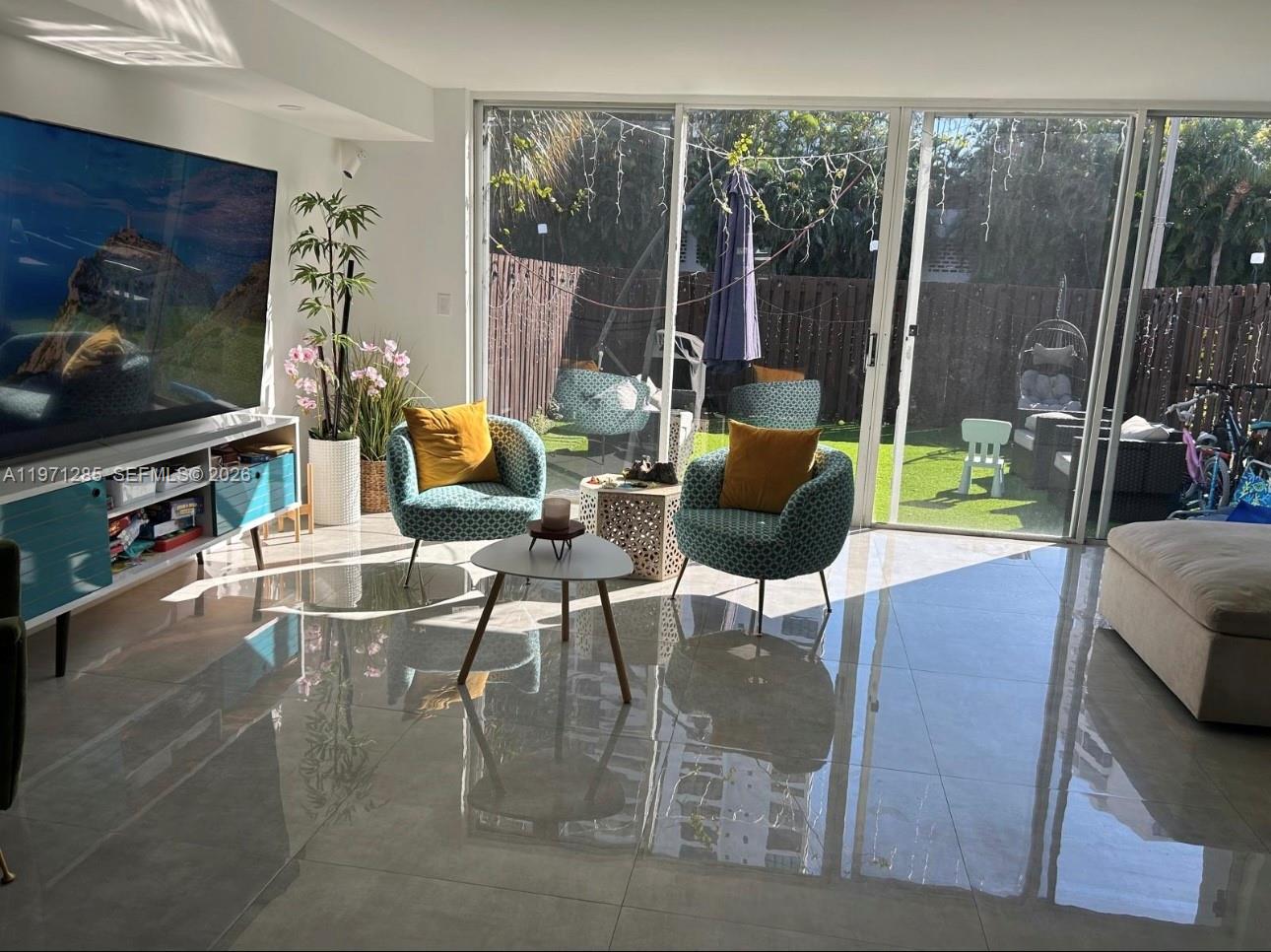 Photo of 2308 7th St  (2308), Hallandale Beach, Florida, 33009 - 