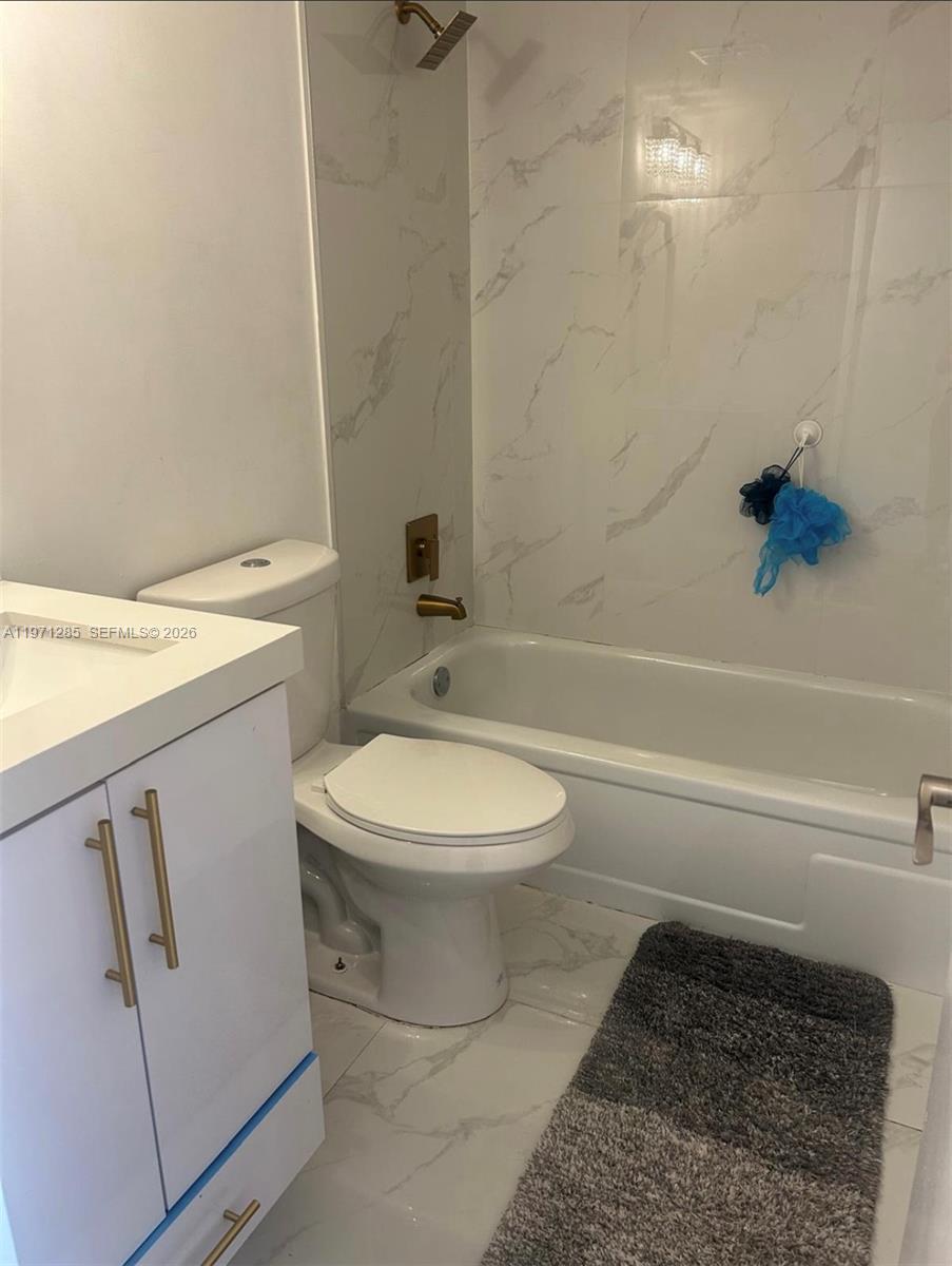 Photo of 2308 7th St  (2308), Hallandale Beach, Florida, 33009 - Bathroom upstairs
