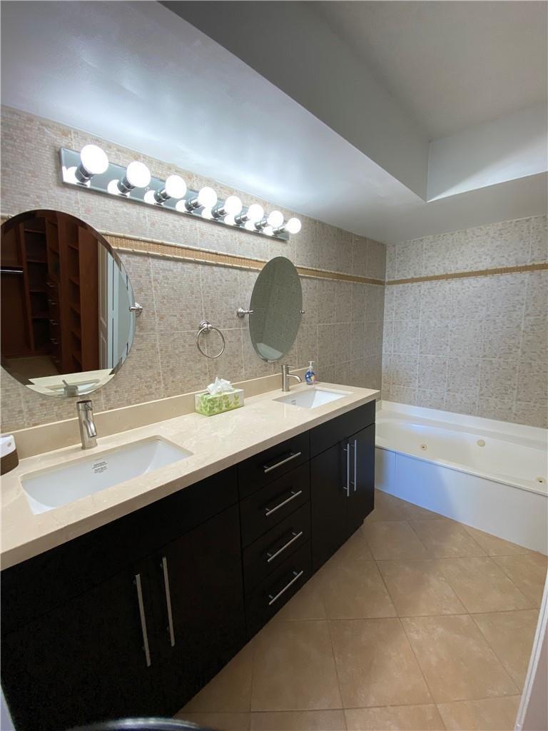 Photo of 3500 Mystic Pointe #2607, Aventura, Florida, 33180 - Photo 11