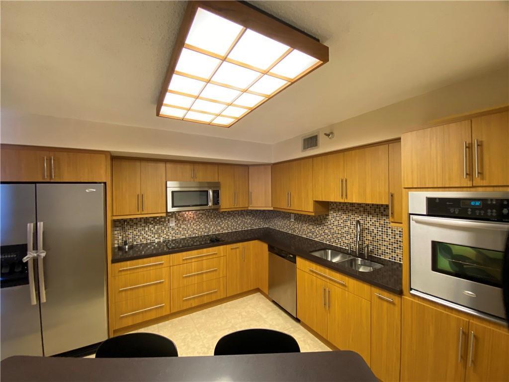 Photo of 3500 Mystic Pointe #2607, Aventura, Florida, 33180 - Photo 8