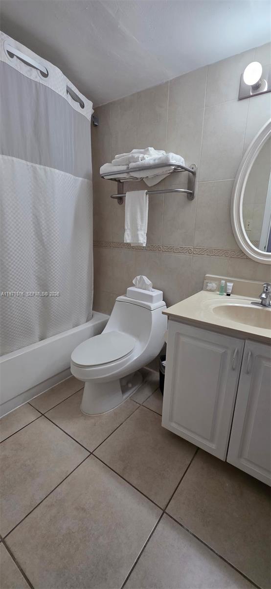 Photo of 19201 Collins Ave  #1011, Sunny Isles Beach, Florida, 33160 - 