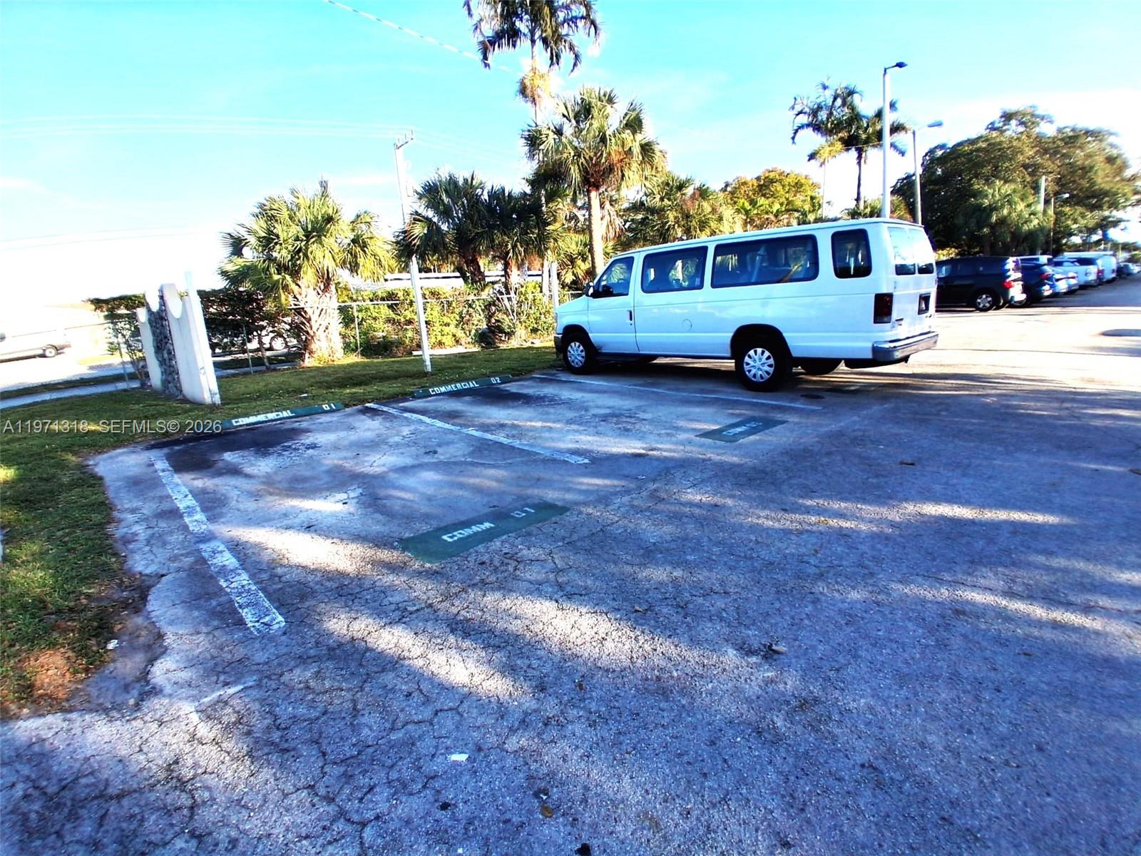 See details 813-1 1 / 2 1036 sq. ft. $ 2026-02-24 0 Photo