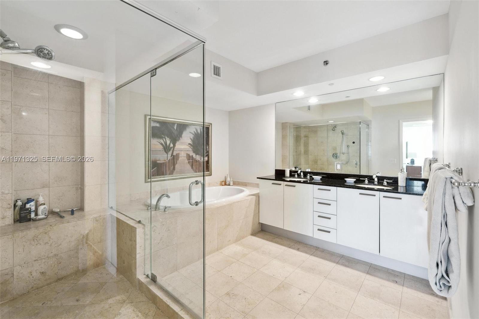 2811 2 / 2 1554 sq. ft. $ 2026-04-23 0 Photo