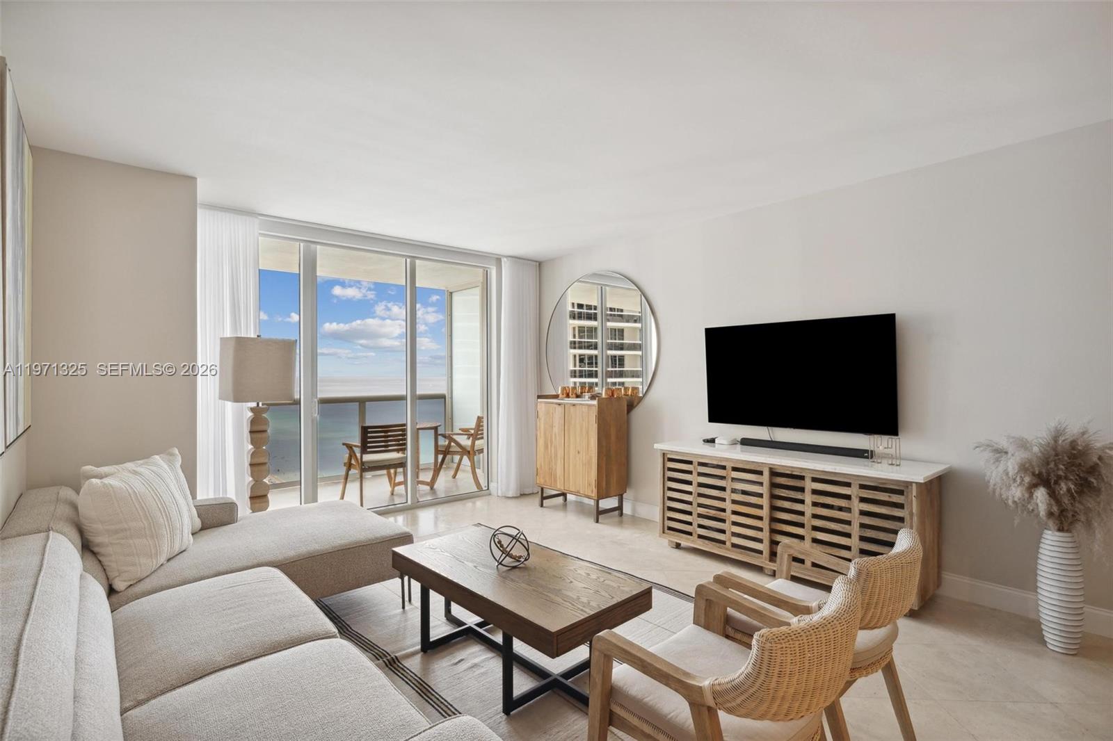2811 2 / 2 1554 sq. ft. $ 2026-04-23 0 Photo