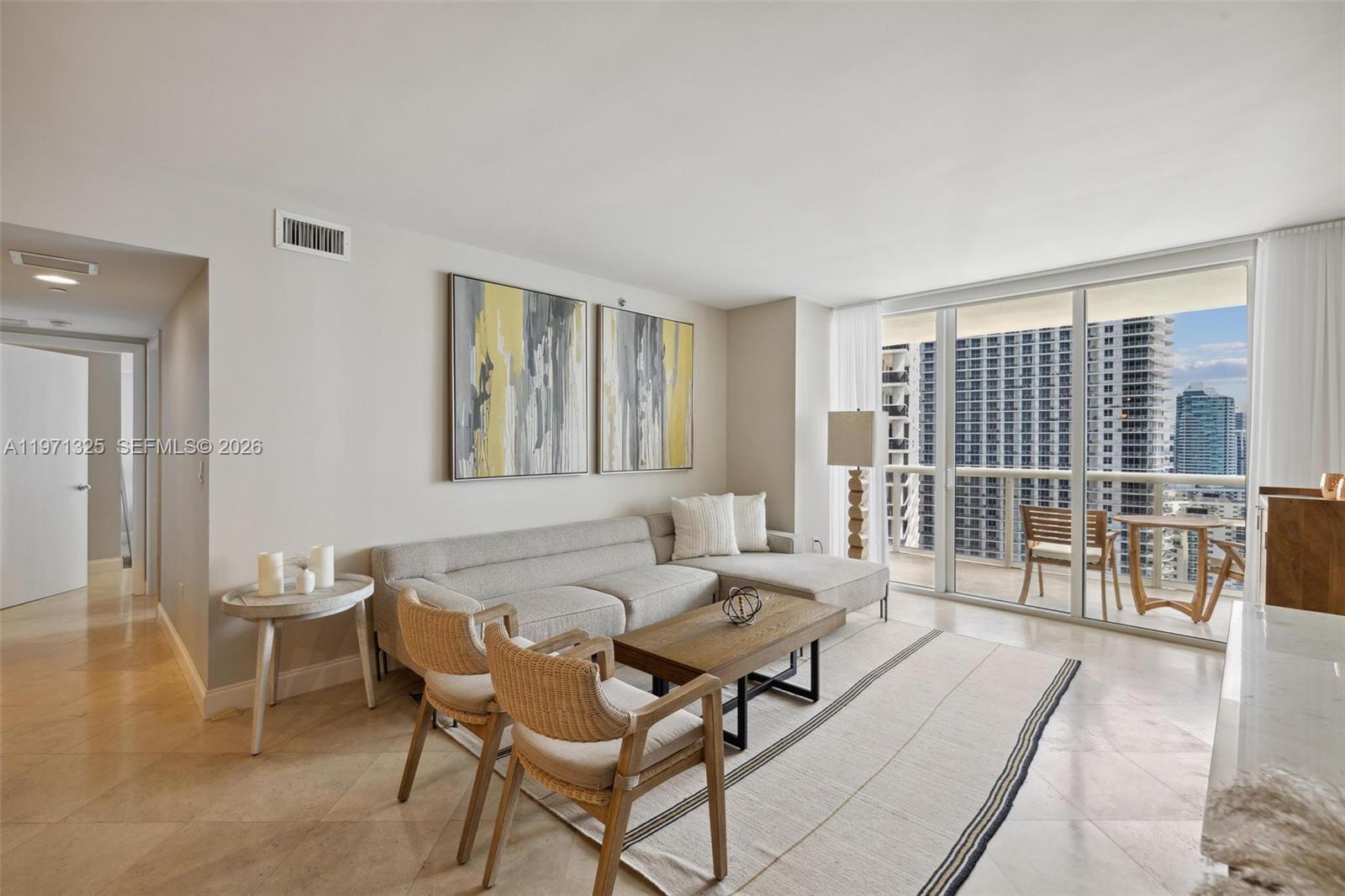 2811 2 / 2 1554 sq. ft. $ 2026-04-23 0 Photo