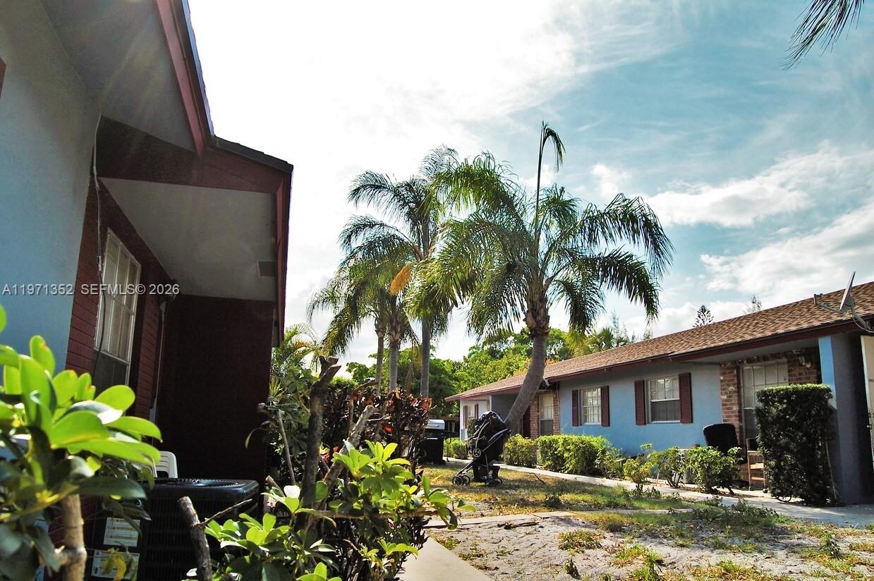 Подробнее / 6120 кв.футов $ 2026-02-24 0 Фото