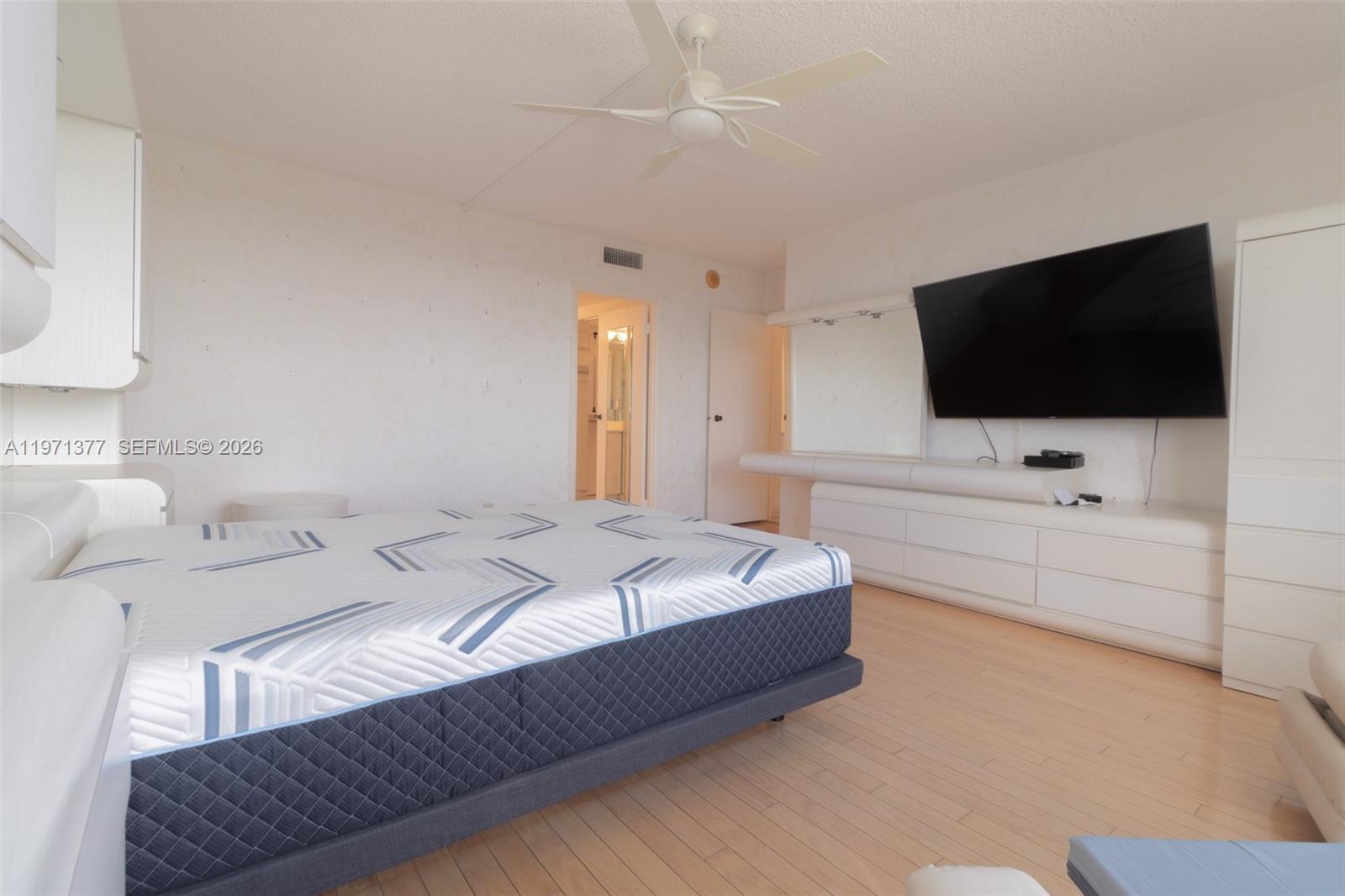 Photo of 600 Three Islands Blvd  #1722, Hallandale Beach, Florida, 33009 - 