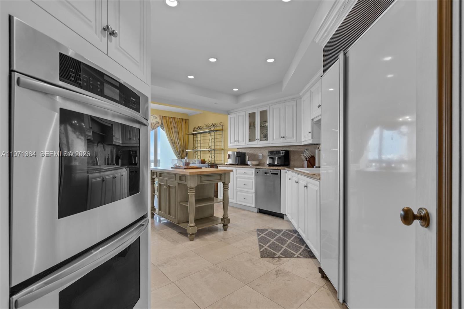 2902 5 / 7 4281 sq. ft. $ 2026-02-24 0 Photo