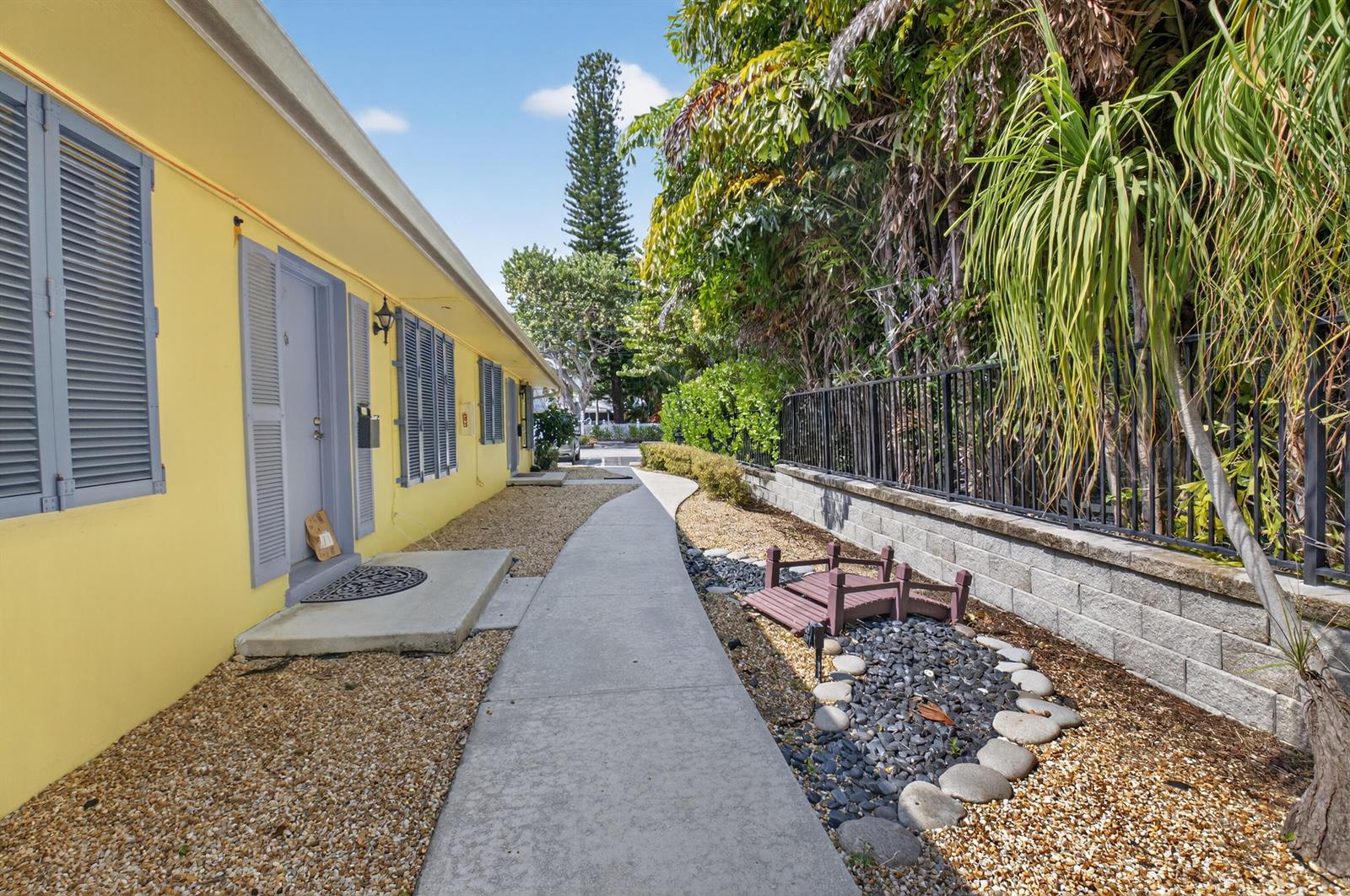 Ver detalles A, B, C & D. / 4 3120 sq. ft. $ 2026-04-16 0 foto