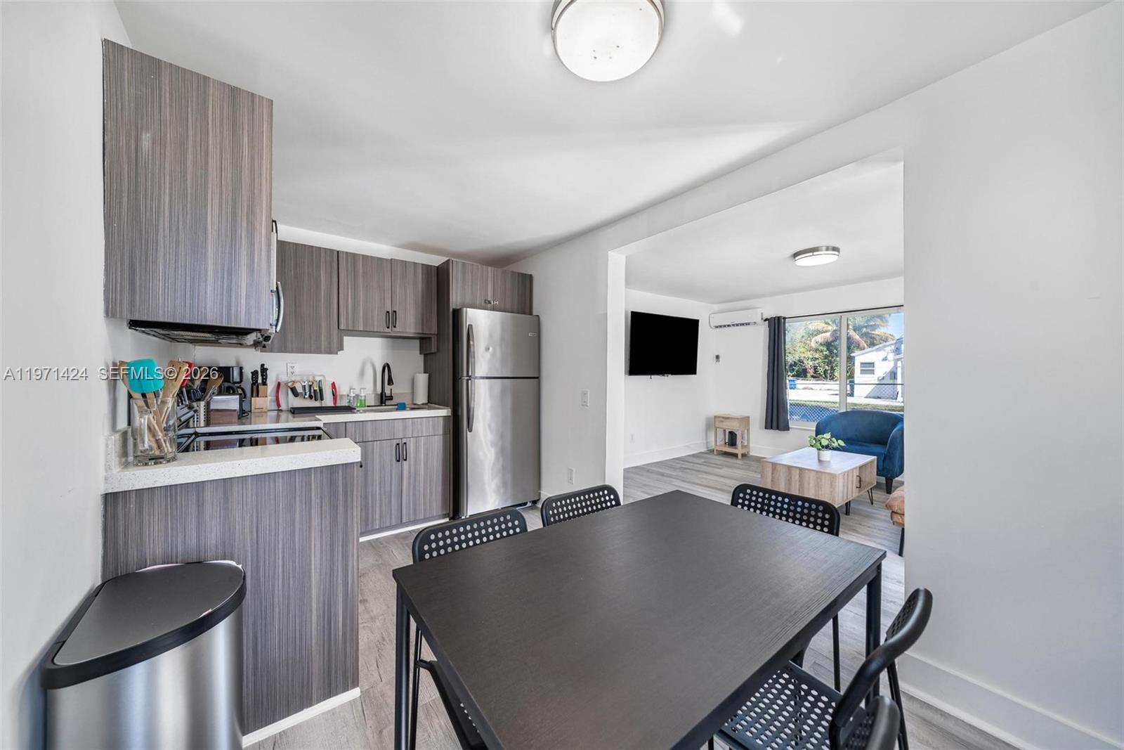   /  1970 sq. ft. $ 2026-02-24 0 foto