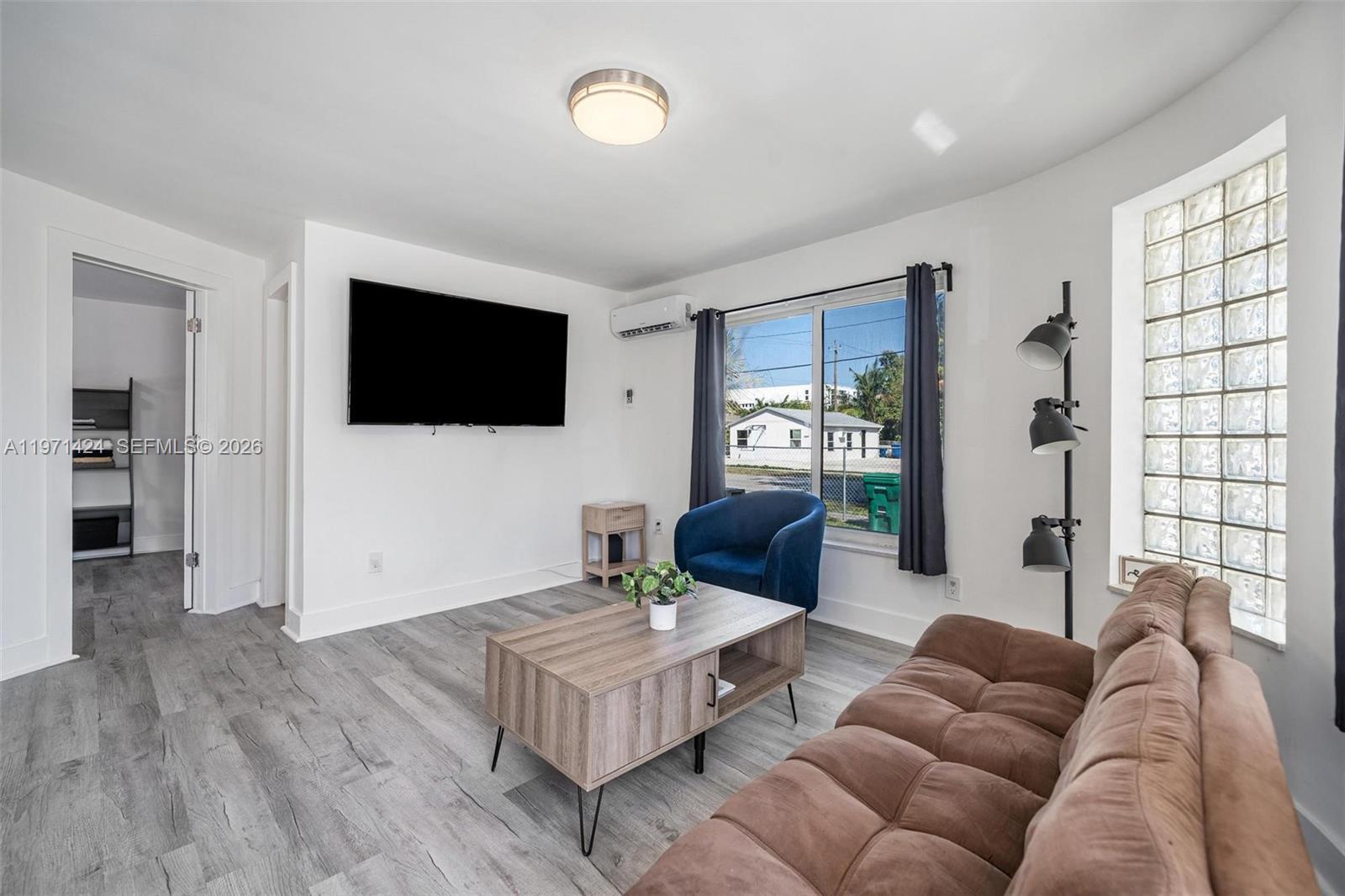   /  1970 sq. ft. $ 2026-02-24 0 foto