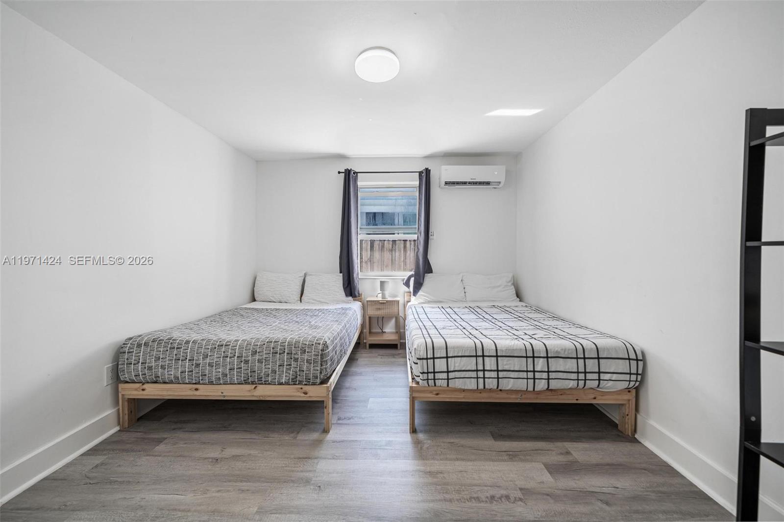   /  1970 sq. ft. $ 2026-02-24 0 foto