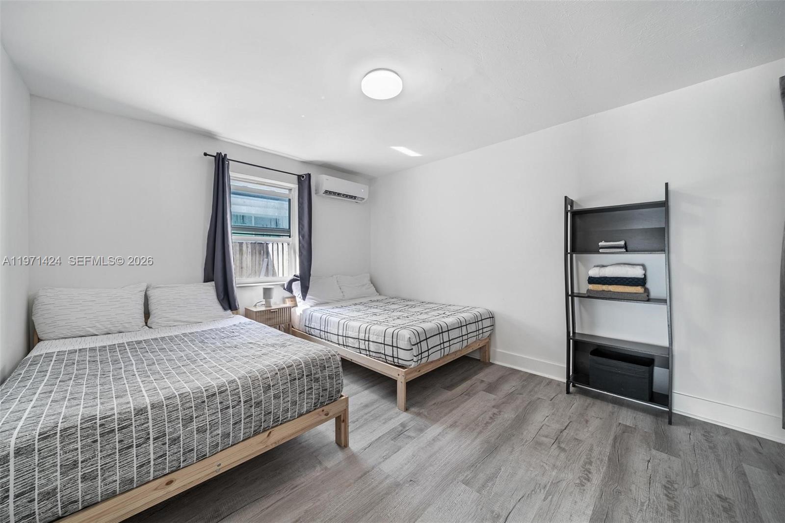   /  1970 sq. ft. $ 2026-02-24 0 foto