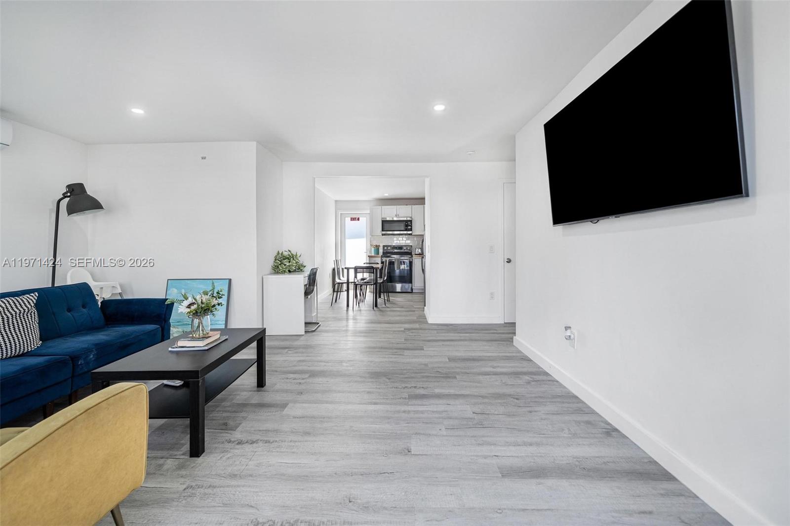   /  1970 sq. ft. $ 2026-02-24 0 foto