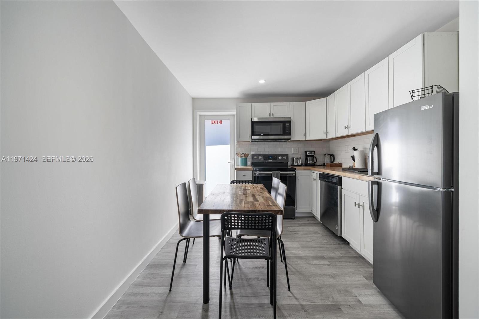   /  1970 sq. ft. $ 2026-02-24 0 foto