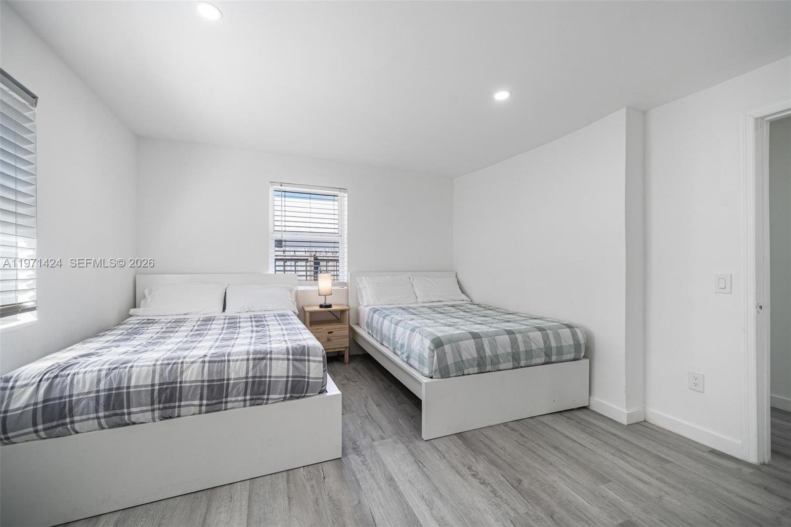   /  1970 sq. ft. $ 2026-02-24 0 foto