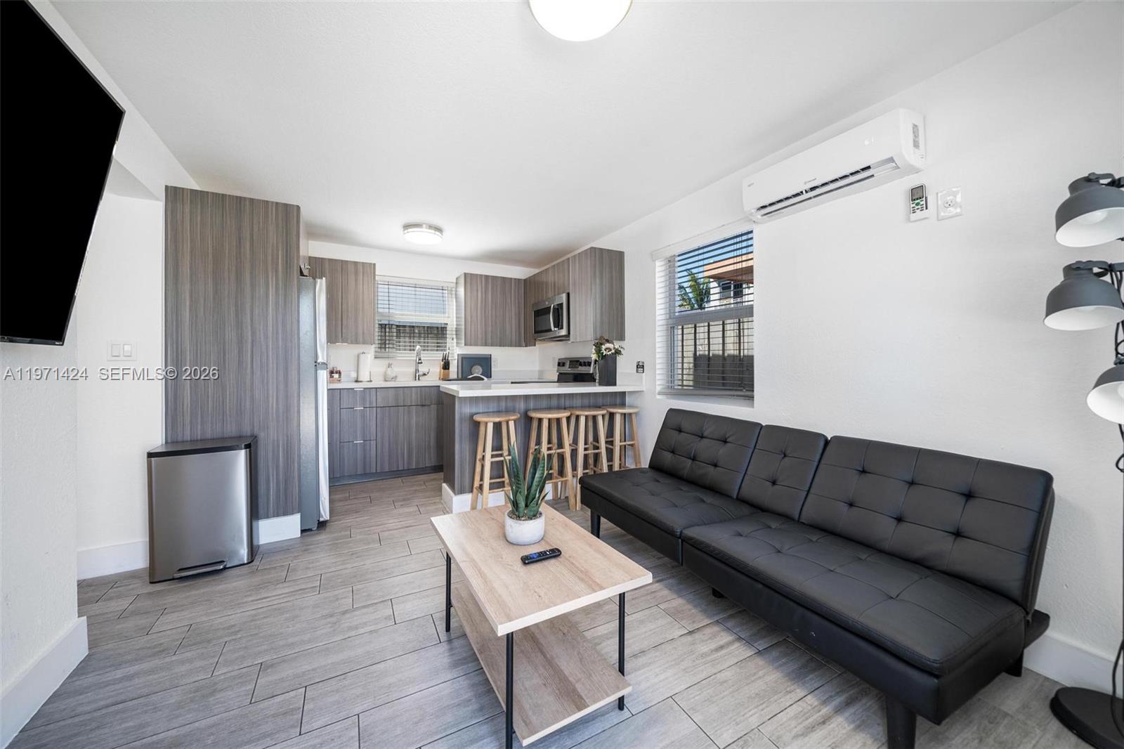   /  1970 sq. ft. $ 2026-02-24 0 foto